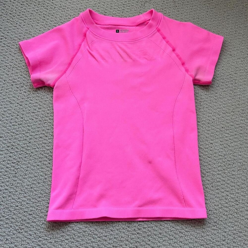 Women's Pink Athletic Top